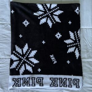 Victoria’s Secret - Plush Fleece Blanket